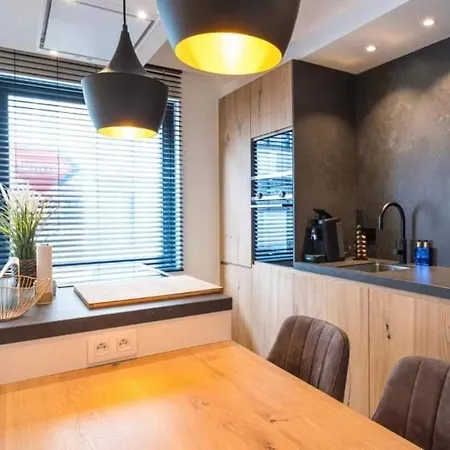 Ter Streep 1 Apartment *